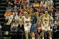  - Lindsey Harding whips a pass to the wing