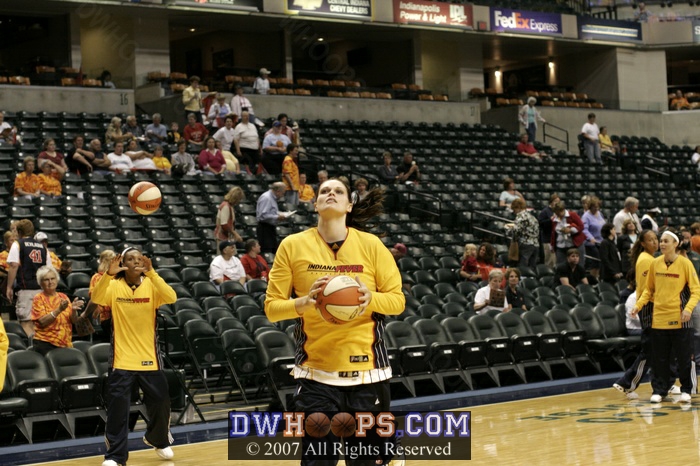 Alison Bales in pregame warmups