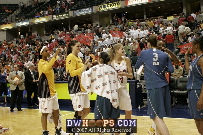 Alison and Lindsey meet in the handshake line